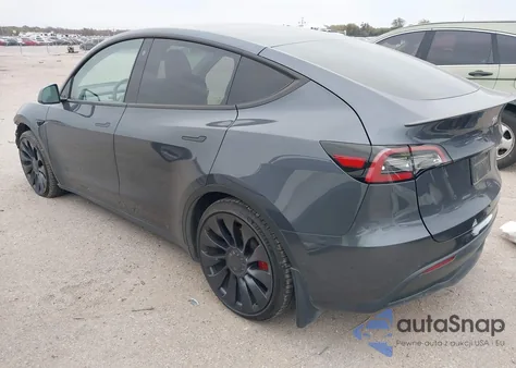 2022 Tesla Model Y Performance Dual Motor All-Wheel Drive z USA, uszkodzony, nr VIN 7SAYGDEFXNF539434